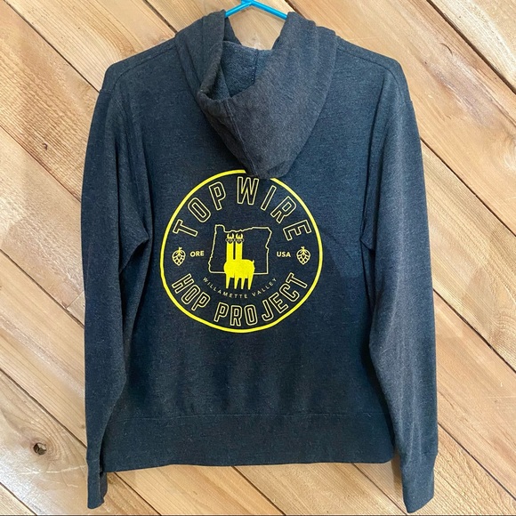 Top Wire Hop Project Llama Zip-up Gray Hoodie Sz Small, Unisex fit - Picture 11 of 13